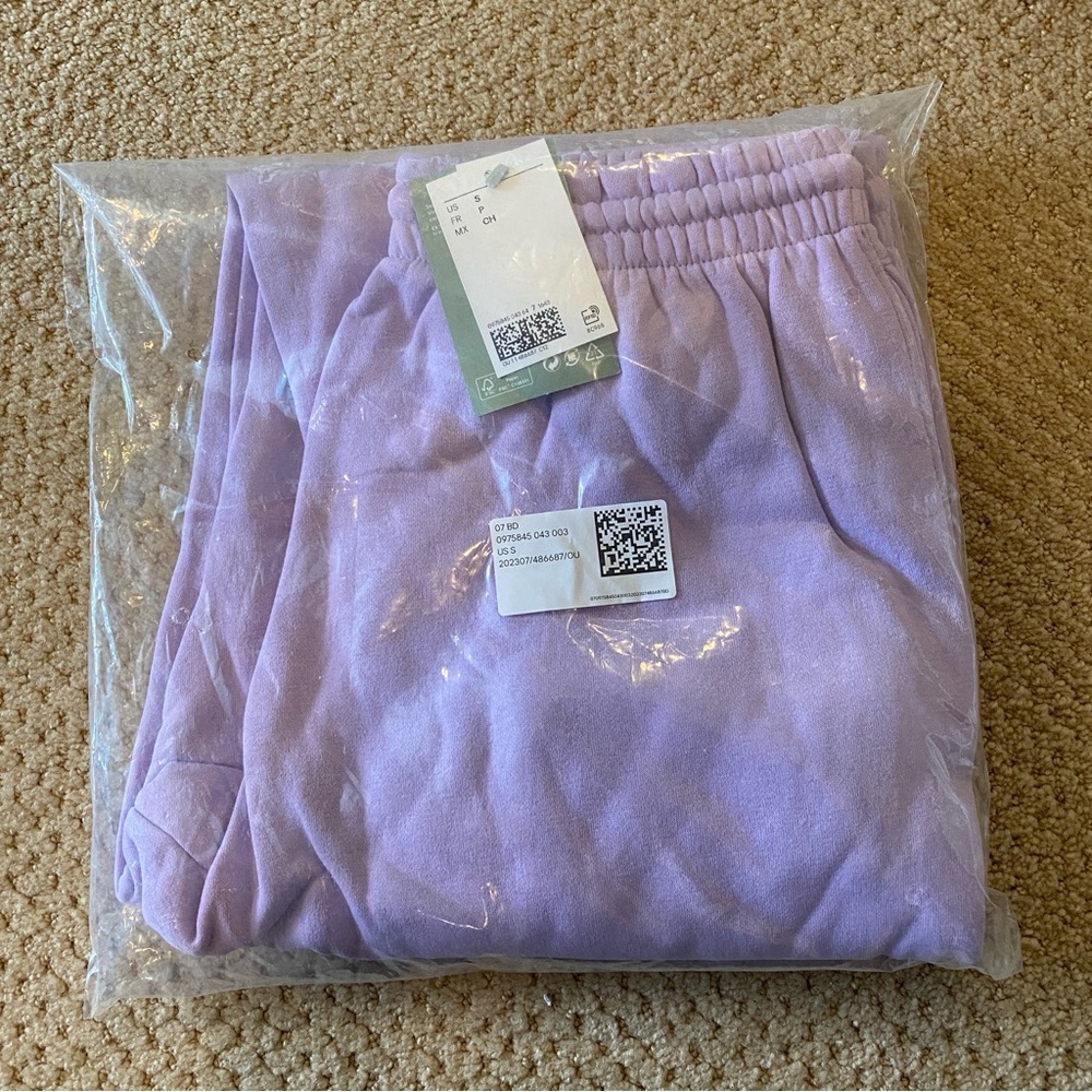 NWT H&M Lilac Purple Sweatpants Size Small